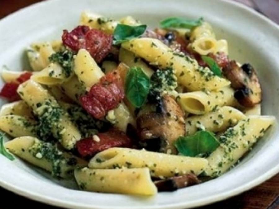 Bacon and mushroom pasta